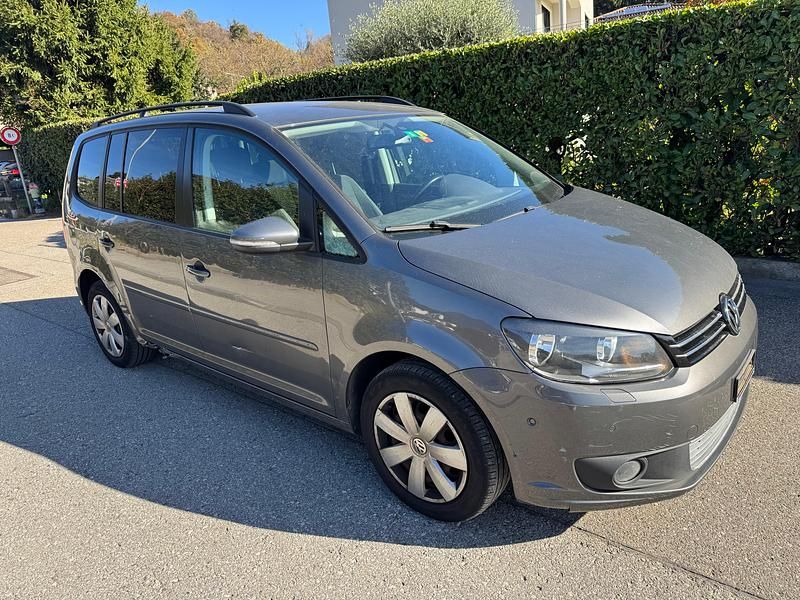 Gebraucht VW Touran Comfortline 105 PS (77 kW) 2011 Van / Kleinbus