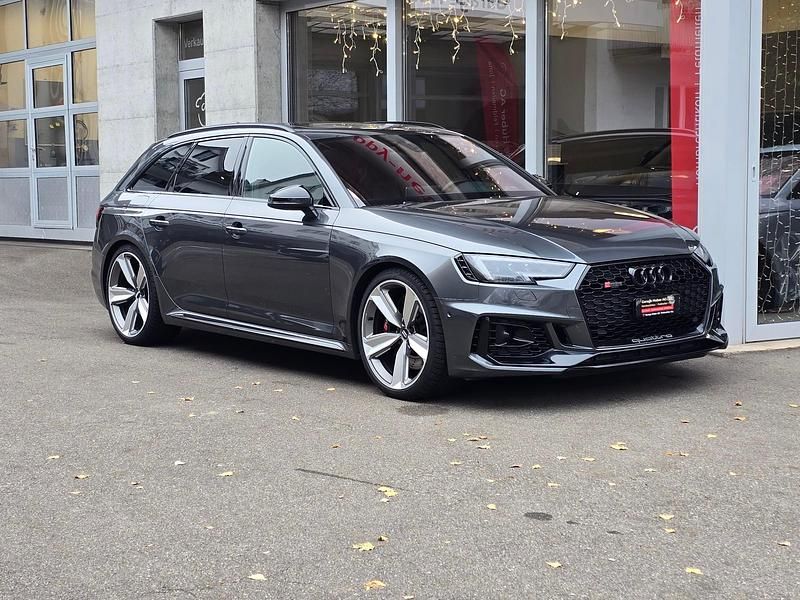Grau Gebraucht 2019 Audi RS4 Kombi | CHF 46’800 (Fairer Preis) - Bild 1/4