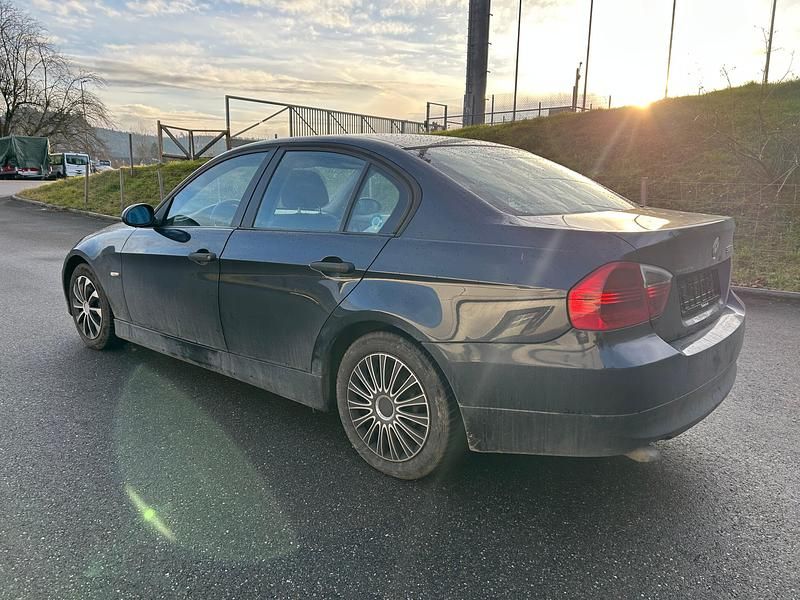 Gebraucht BMW 320 163 PS (119 kW) 2005