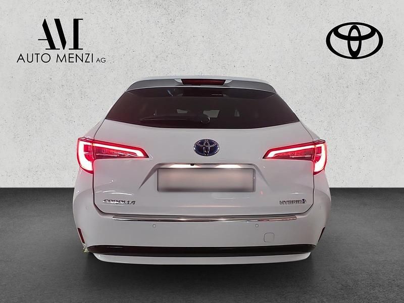 Gebraucht Toyota Corolla Trend 122 PS (89 kW) 2022 Weiss Kombi