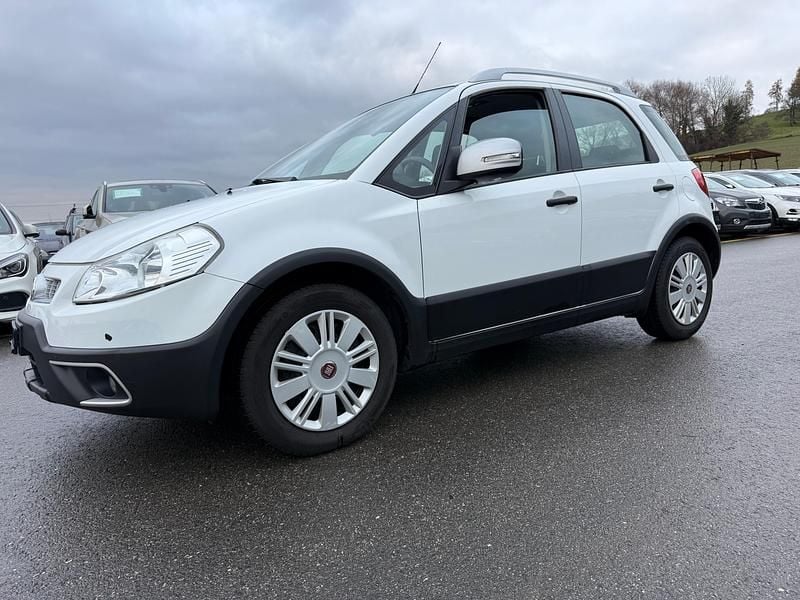 Gebraucht Fiat Sedici Dynamic 120 PS (88 kW) 2013 SUV