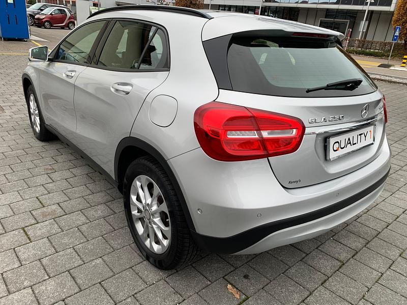 Gebraucht Mercedes GLA250 Urban 211 PS (155 kW) 2016 SUV