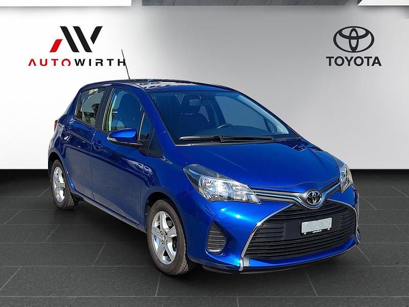 Gebraucht Toyota Yaris Luna 99 PS (72 kW) 2015 Blau Limousine