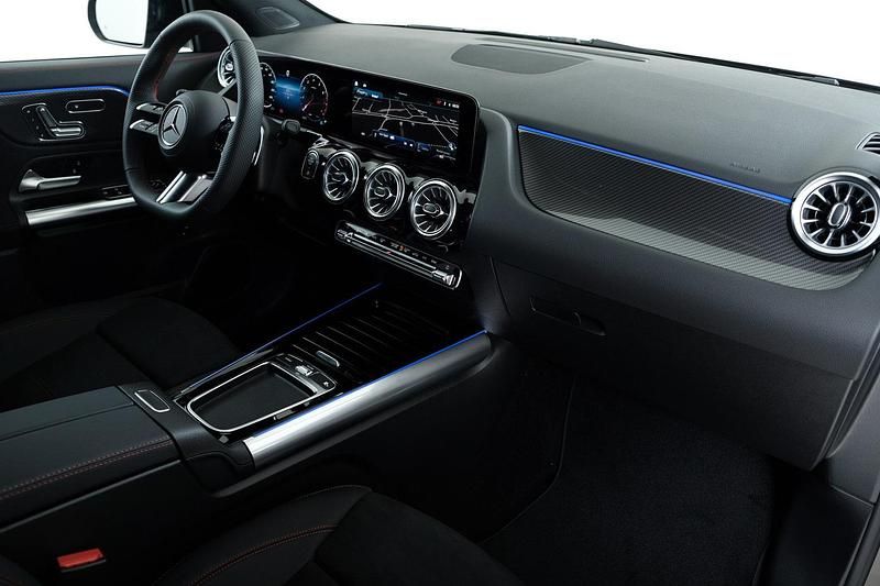 Gebraucht Mercedes GLA250 224 PS (164 kW) 2025 SUV