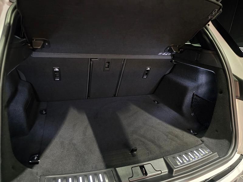 Gebraucht Land Rover Range Rover evoque HSE Dynamic 249 PS (183 kW) 2021 Weiss SUV