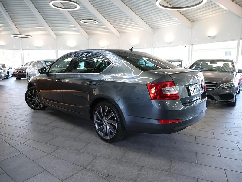 Gebraucht Skoda Octavia LAURIN & KLEMENT 180 PS (132 kW) 2015
