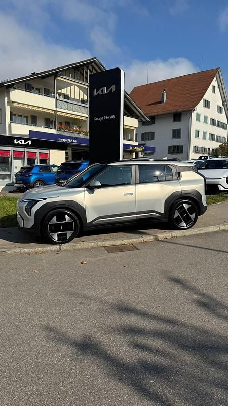 Silber Neu 2025 Kia EV3 SUV | CHF 48’750 - Bild 1/4
