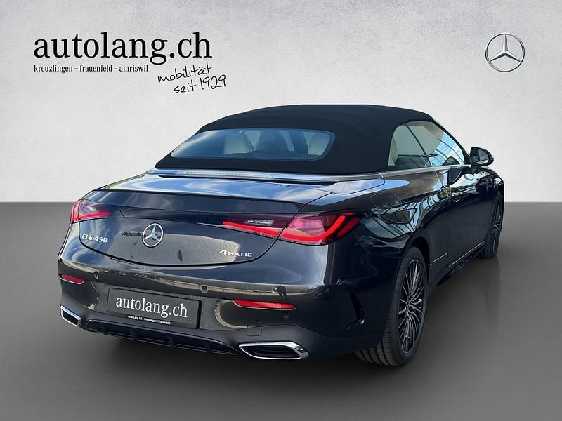 Neu Mercedes CLE450 AMG line 404 PS (297 kW) 2026 Grau Cabrio