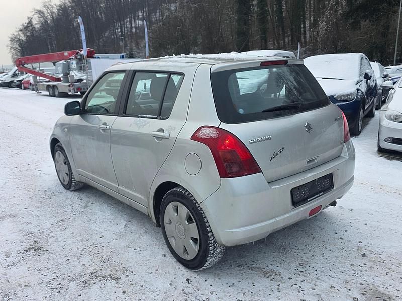 Gebraucht Suzuki Swift 92 PS (67 kW) 2007 Kleinwagen