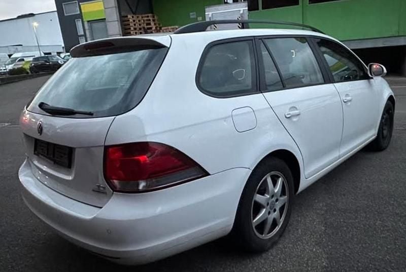 Gebraucht VW Golf VII Comfortline 105 PS (77 kW) 2012 Kombi