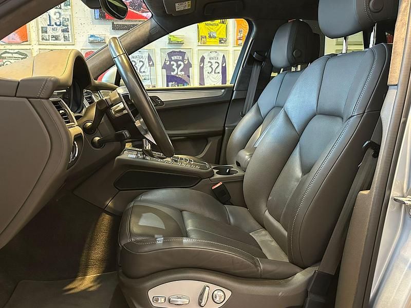 Gebraucht Porsche Macan Turbo Performance Package 440 PS (323 kW) 2017 SUV