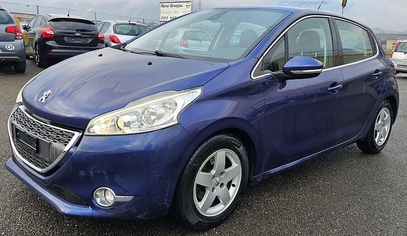 Gebraucht Peugeot 208 Allure 120 PS (88 kW) 2012 Kleinwagen