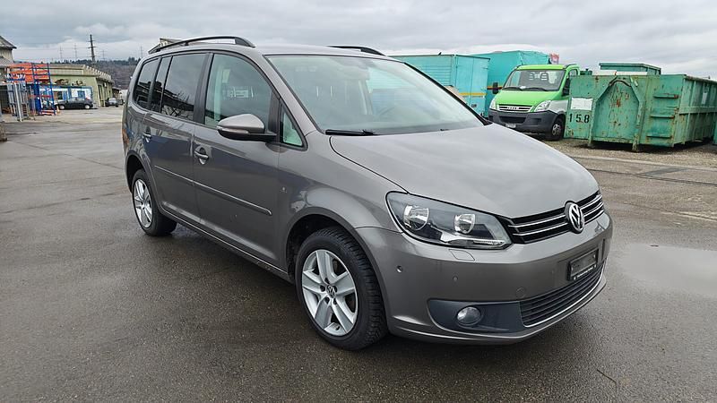 Gebraucht 2010 VW Touran Comfortline Van / Kleinbus | CHF 3’300 (Superpreis) - Bild 1/4