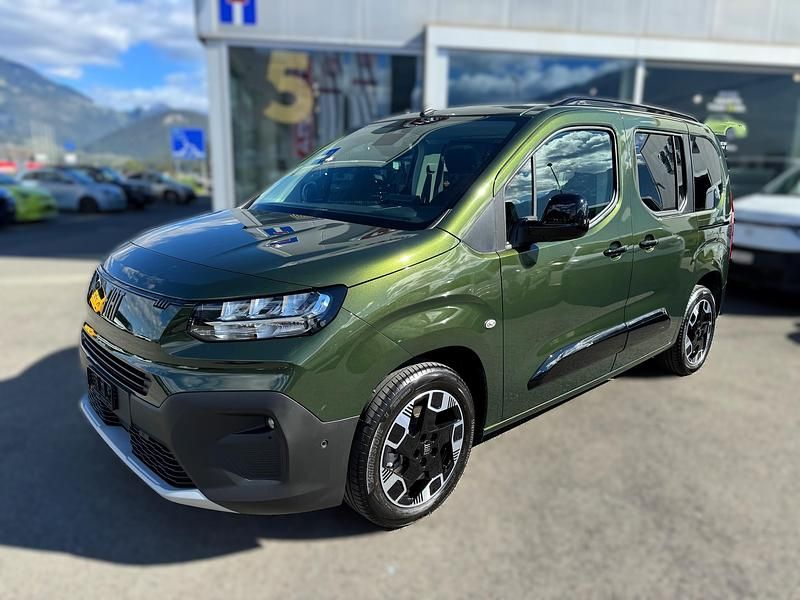 Neu Fiat e-Doblò Lounge 100 kW (136 PS) 2025 Van / Kleinbus