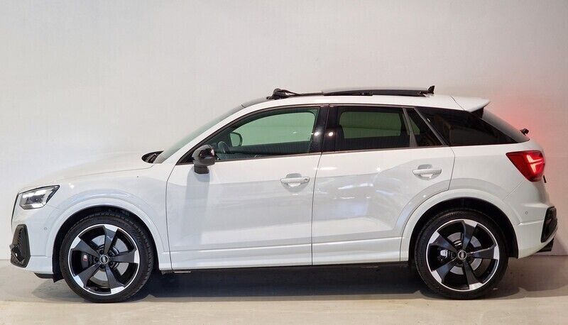 Gebraucht Audi SQ2 301 PS (221 kW) 2021 SUV