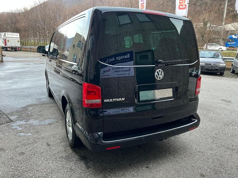 Gebraucht VW T5 Comfortline 140 PS (102 kW) 2010 Van