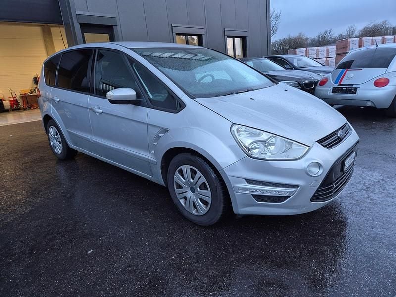 Gebraucht Ford S-MAX S 160 PS (117 kW) 2015 Van / Kleinbus
