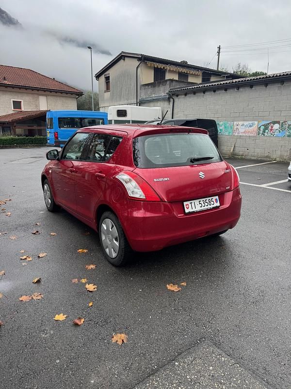Gebraucht Suzuki Swift GL 94 PS (69 kW) 2013 Kleinwagen