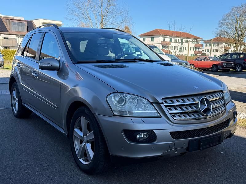 Gebraucht Mercedes ML320 224 PS (164 kW) 2008 SUV
