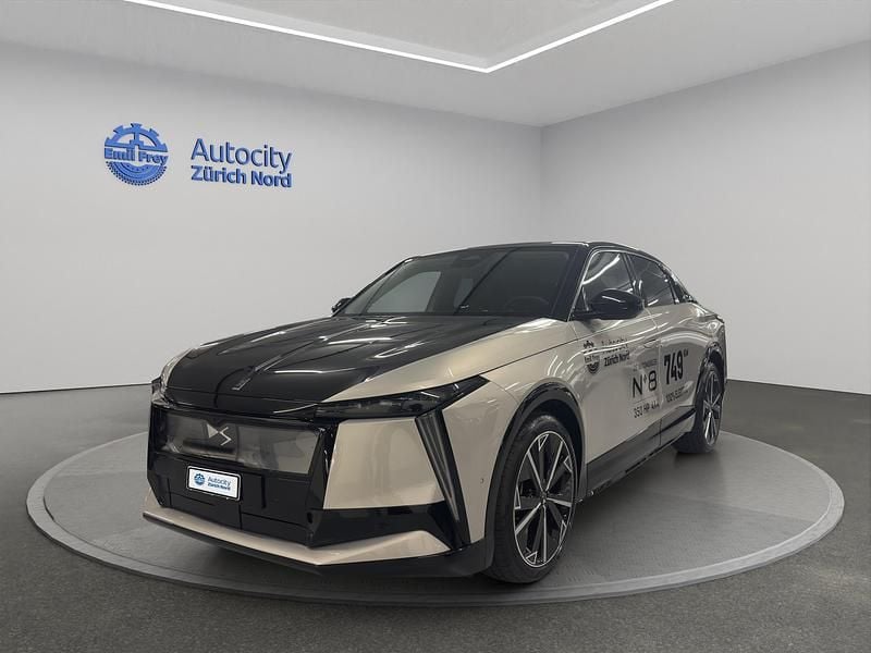 Grau Neu 2025 DS Automobiles N°8 SUV | CHF 78’700 - Bild 1/4