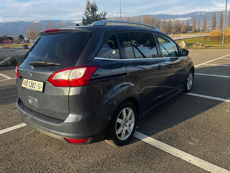 Gebraucht Ford Grand C-Max Titanium 140 PS (102 kW) 2013 Van / Kleinbus