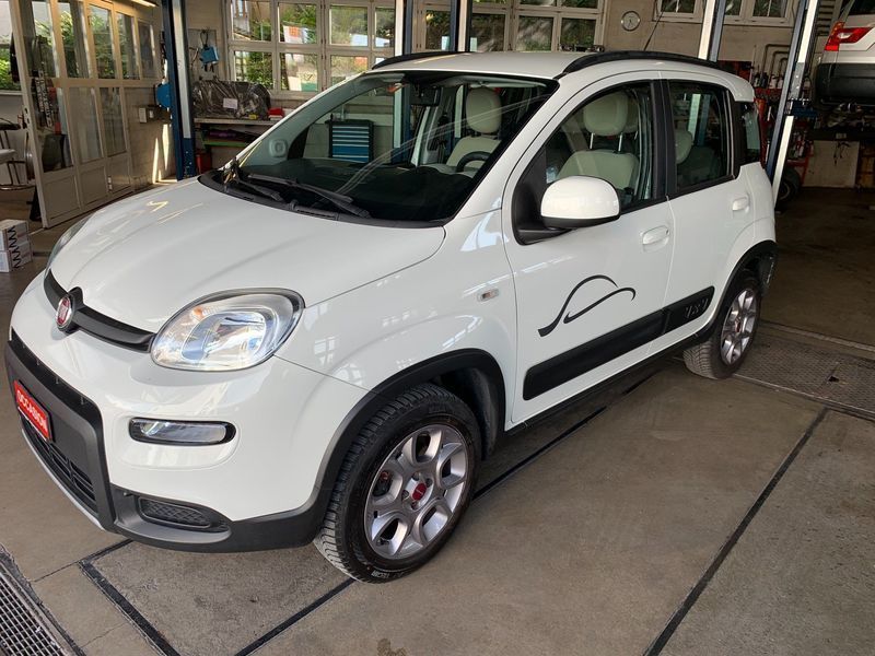 Verkauft Fiat Panda 4x4 0.9 Twinair Tu., gebraucht 2015 ...