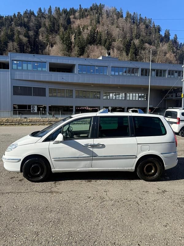 Gebraucht Peugeot 807 Family 136 PS (100 kW) 2010