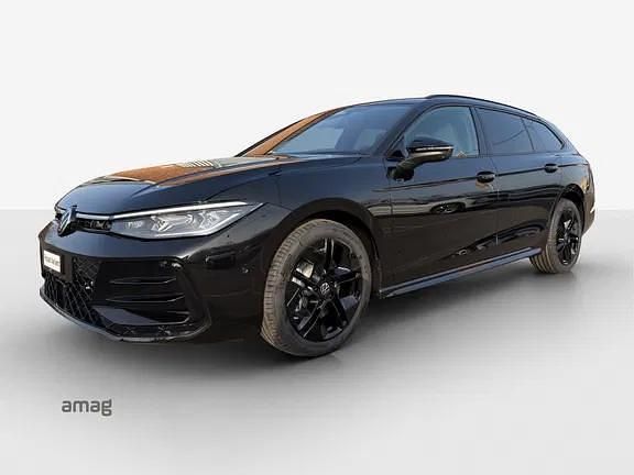 Neu VW Passat R-line 192 PS (141 kW) 2025 Grenadill black metallic Kombi