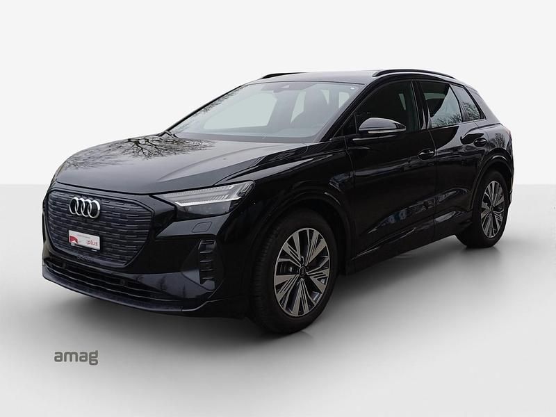 Gebraucht Audi Q4 e-tron Ambiente 219 kW (299 PS) 2023 Mythosschwarz metallic SUV