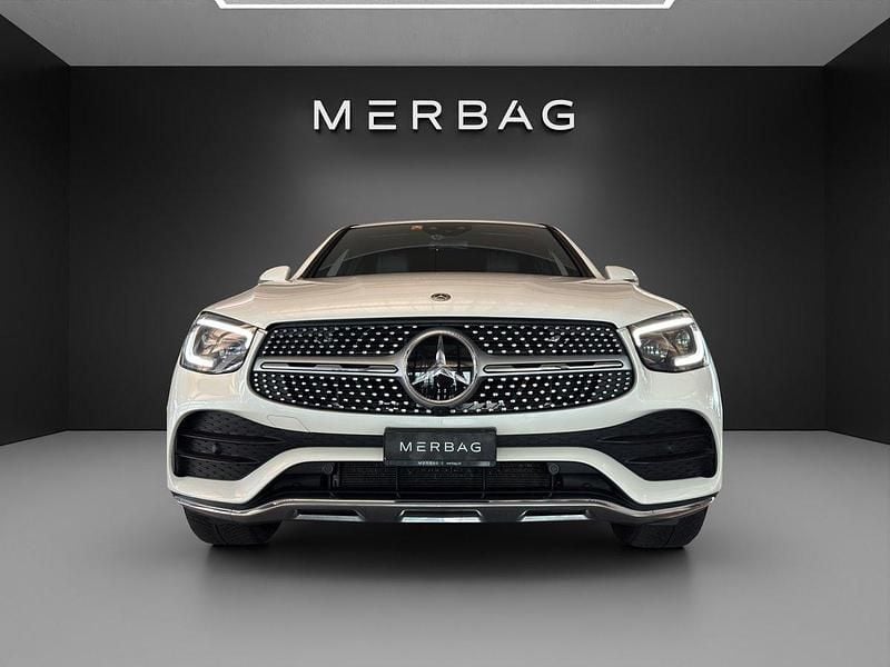 Gebraucht Mercedes GLC300 AMG line 245 PS (180 kW) 2021 Weiss Coupé