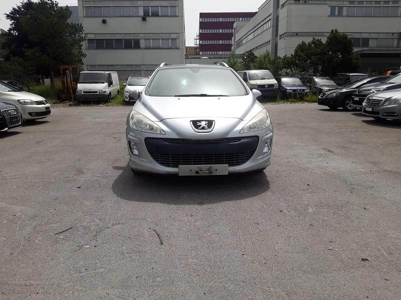 Gebraucht Peugeot 308 SW 112 PS (82 kW) 2011 Kombi