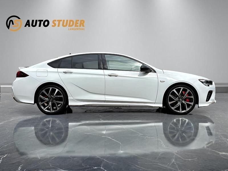 Gebraucht Opel Insignia Sport 230 PS (169 kW) 2020