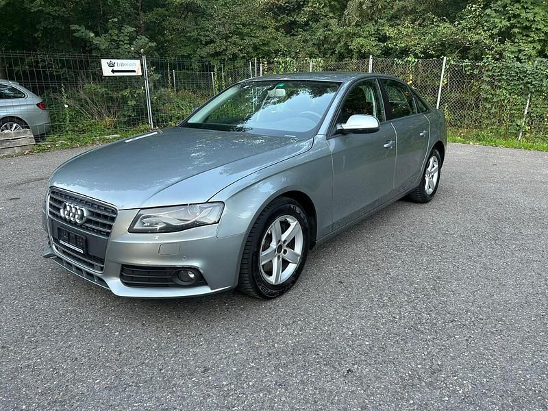 Gebraucht 2011 Audi A4 | CHF 4’999 (Superpreis) - Bild 1/4