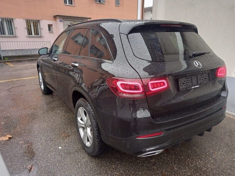 Gebraucht Mercedes GLC300e 211 PS (155 kW) 2021