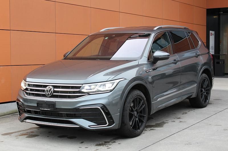 Gebraucht 2023 VW Tiguan Allspace R-line SUV | CHF 28’900 (Superpreis) - Bild 1/4