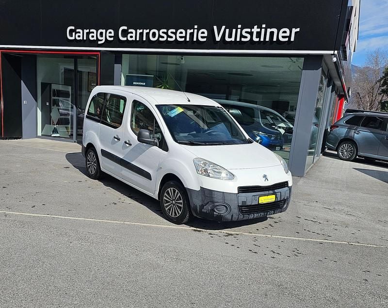 Weiss Gebraucht 2013 Peugeot TePee Active Van | CHF 9’900 - Bild 1/4