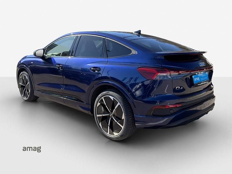 Gebraucht Audi Q4 e-tron Ambiente 219 kW (299 PS) 2022 Navarrablau metallic SUV