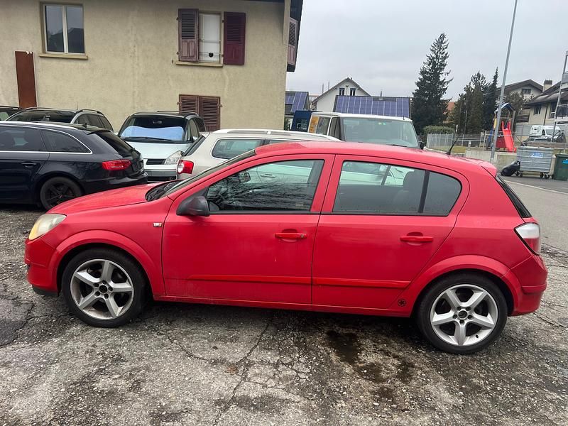 Gebraucht Opel Astra Essentia 125 PS (91 kW) 2005
