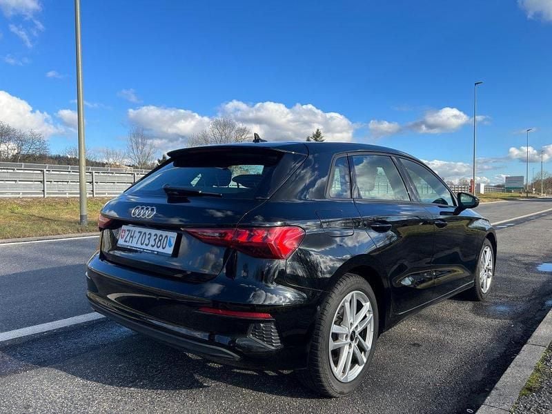 Gebraucht Audi A3 Attraction 150 PS (110 kW) 2023 Limousine