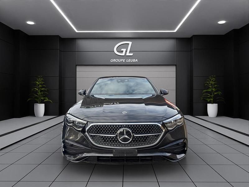 Neu Mercedes E220 197 PS (144 kW) 2026 Grau Limousine