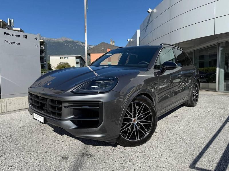 Gebraucht 2025 Porsche Cayenne Black Edition SUV | CHF 121’700 (Superpreis) - Bild 1/4