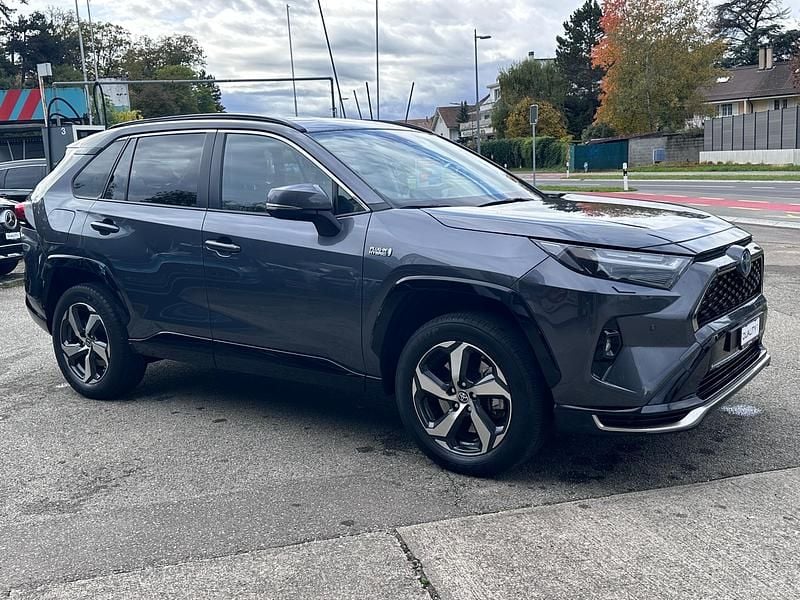 Gebraucht Toyota RAV4 Hybrid Premium 306 PS (225 kW) 2023 SUV