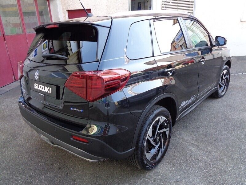 Gebraucht Suzuki Vitara 115 PS (84 kW) 2024 SUV
