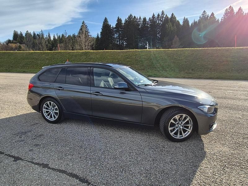 Gebraucht BMW 328 Sport Line 245 PS (180 kW) 2013 Kombi