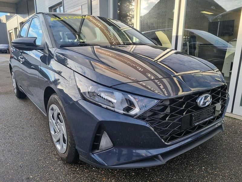 Gebraucht Hyundai i20 100 PS (73 kW) 2023 Kleinwagen