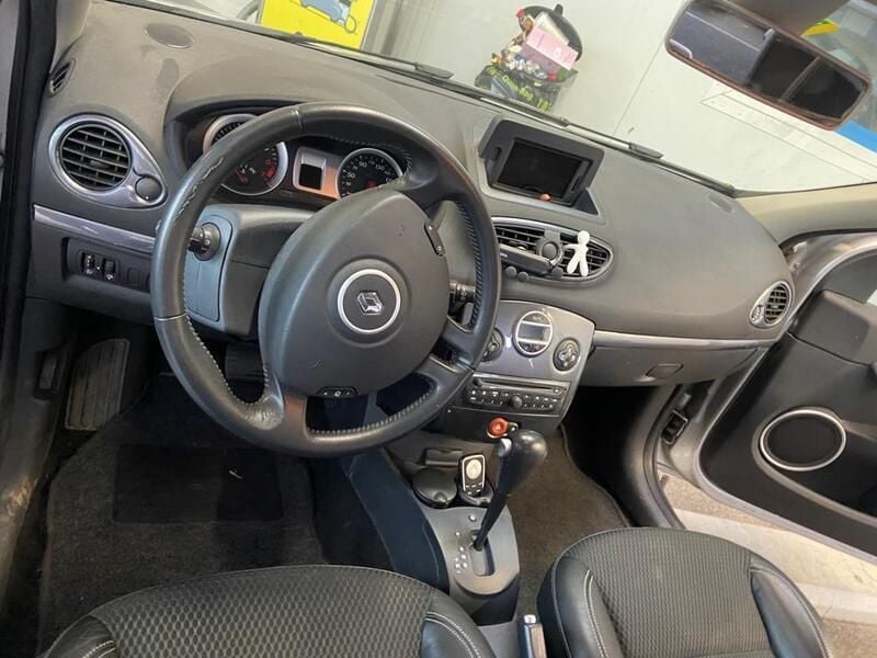 Gebraucht Renault Clio II Exception 112 PS (82 kW) 2009