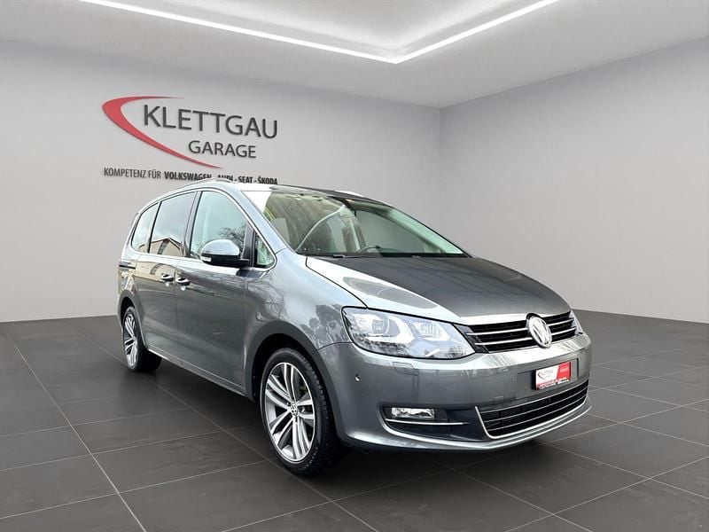 Gebraucht VW Sharan Highline 150 PS (110 kW) 2022 Van / Kleinbus