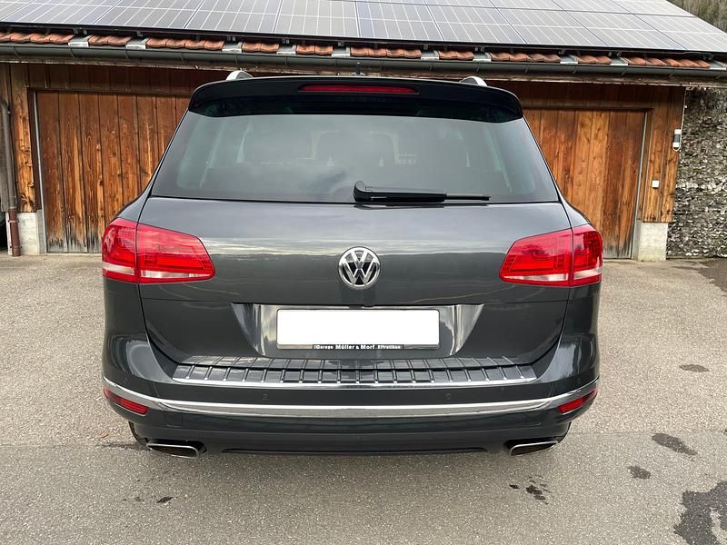 Gebraucht VW Touareg 262 PS (192 kW) 2015 SUV