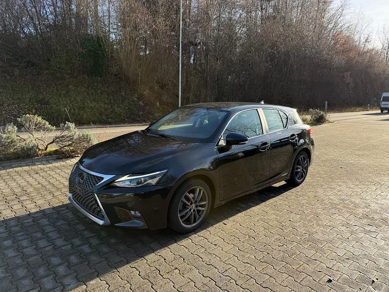 Gebraucht 2018 Lexus CT200h | CHF 14’900 - Bild 1/4
