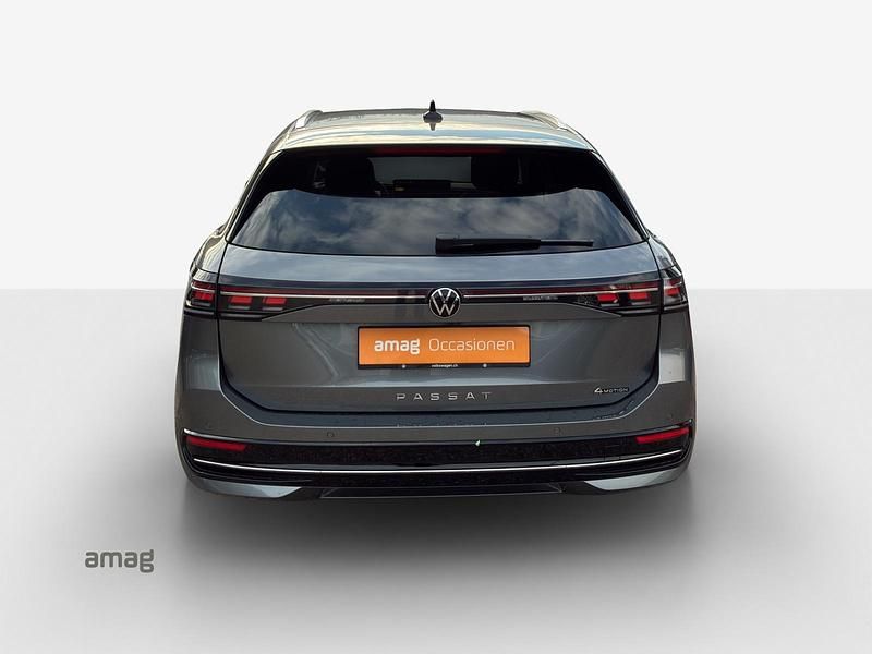 Gebraucht VW Passat Elegance 193 PS (141 kW) 2025 Diabas grey metallic Kombi